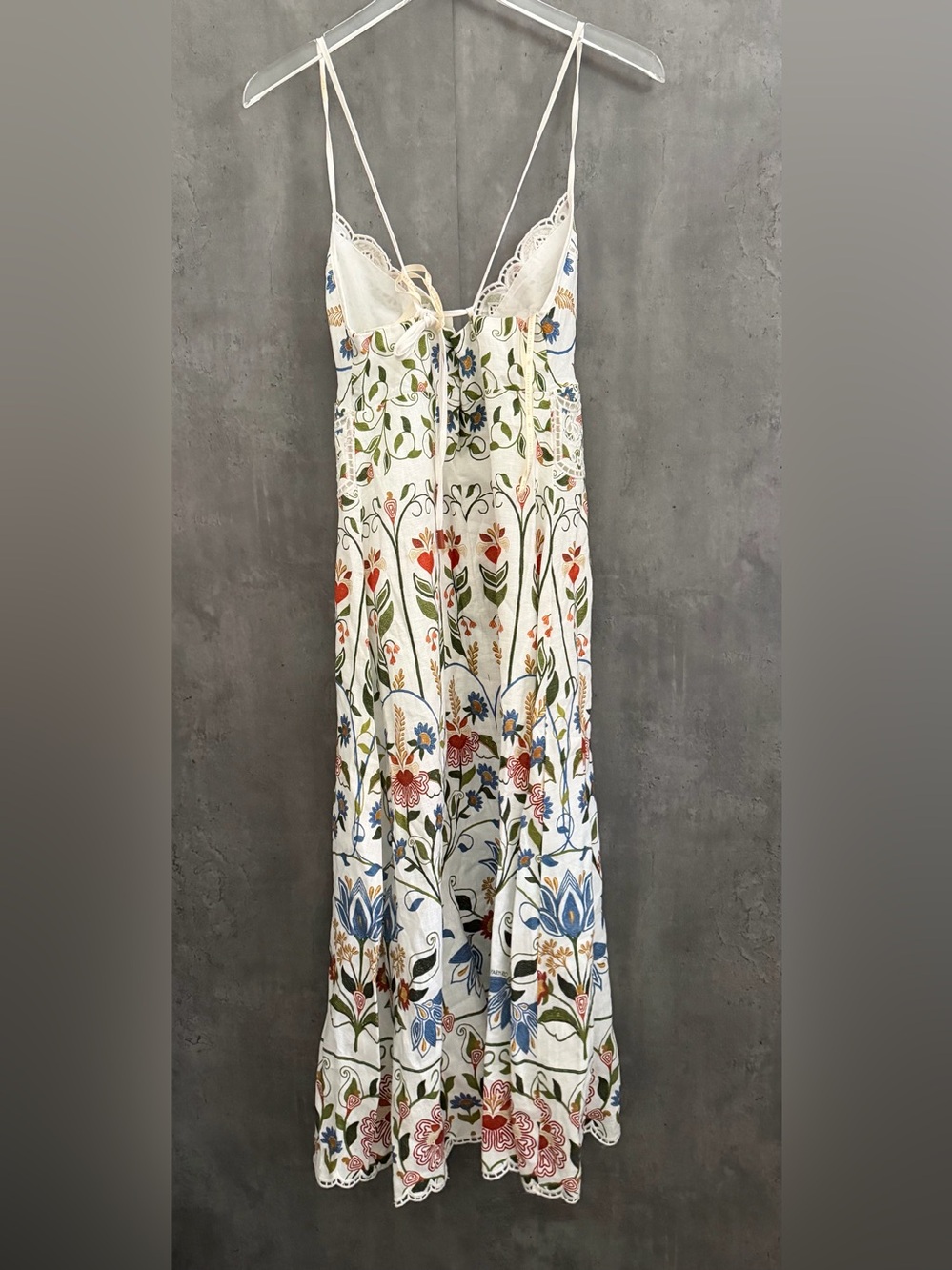 Farm Rio Scalloped Sleeveless Linen V-Neck Midi Dress - Picture 6 of 6